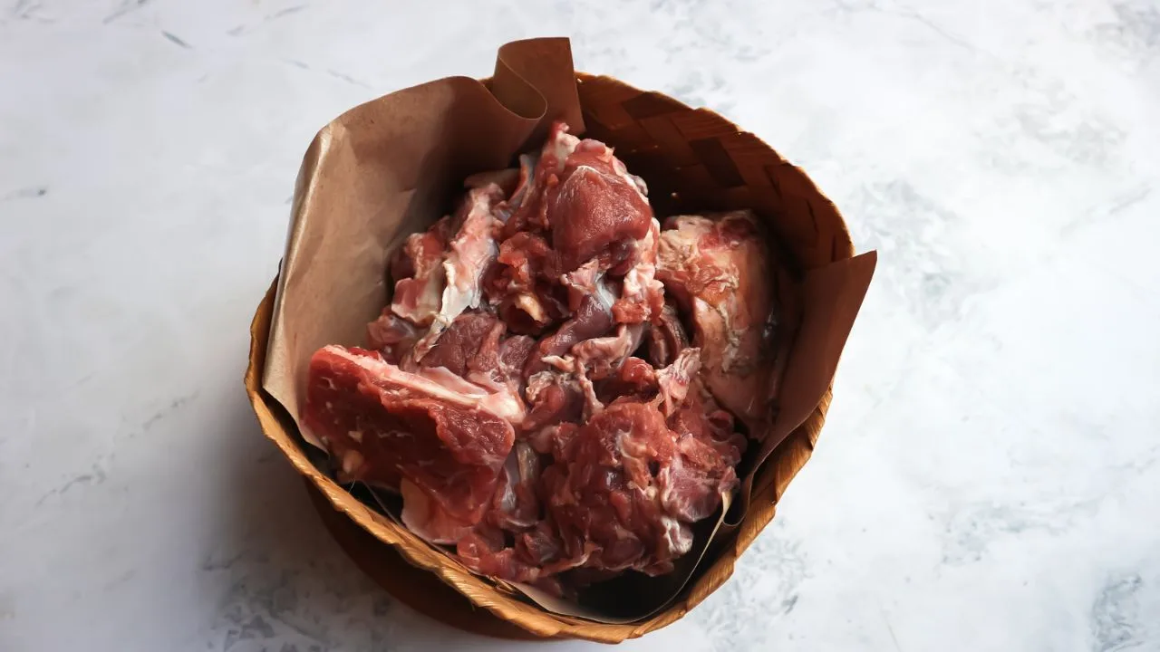 Cara Mudah Membersihkan, Menyimpan, dan Memasak Daging Kurban