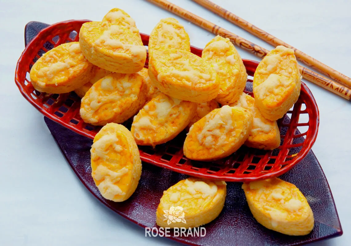 BLACK PEPPER CHEESE COOKIES (TEPUNG BERAS)