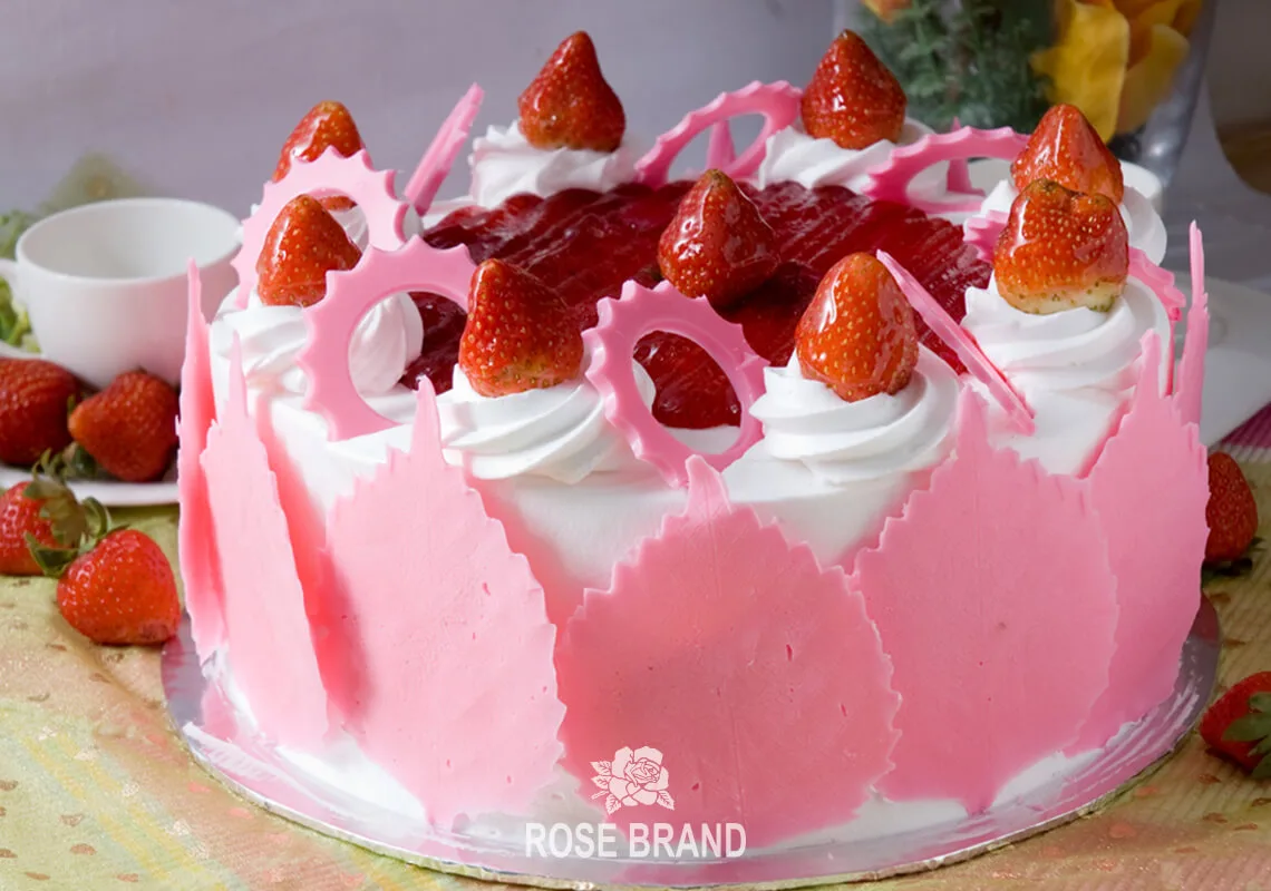 STRAWBERRY LAYER CAKE (TEPUNG BERAS)