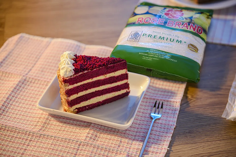 RED VELVET CAKE